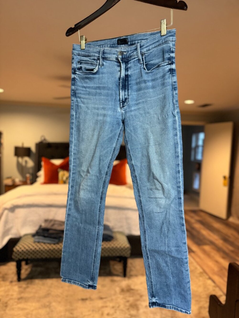 MOTHER Jeans, 3 pair of well worn, distressed jeans - Picture 6 of 15